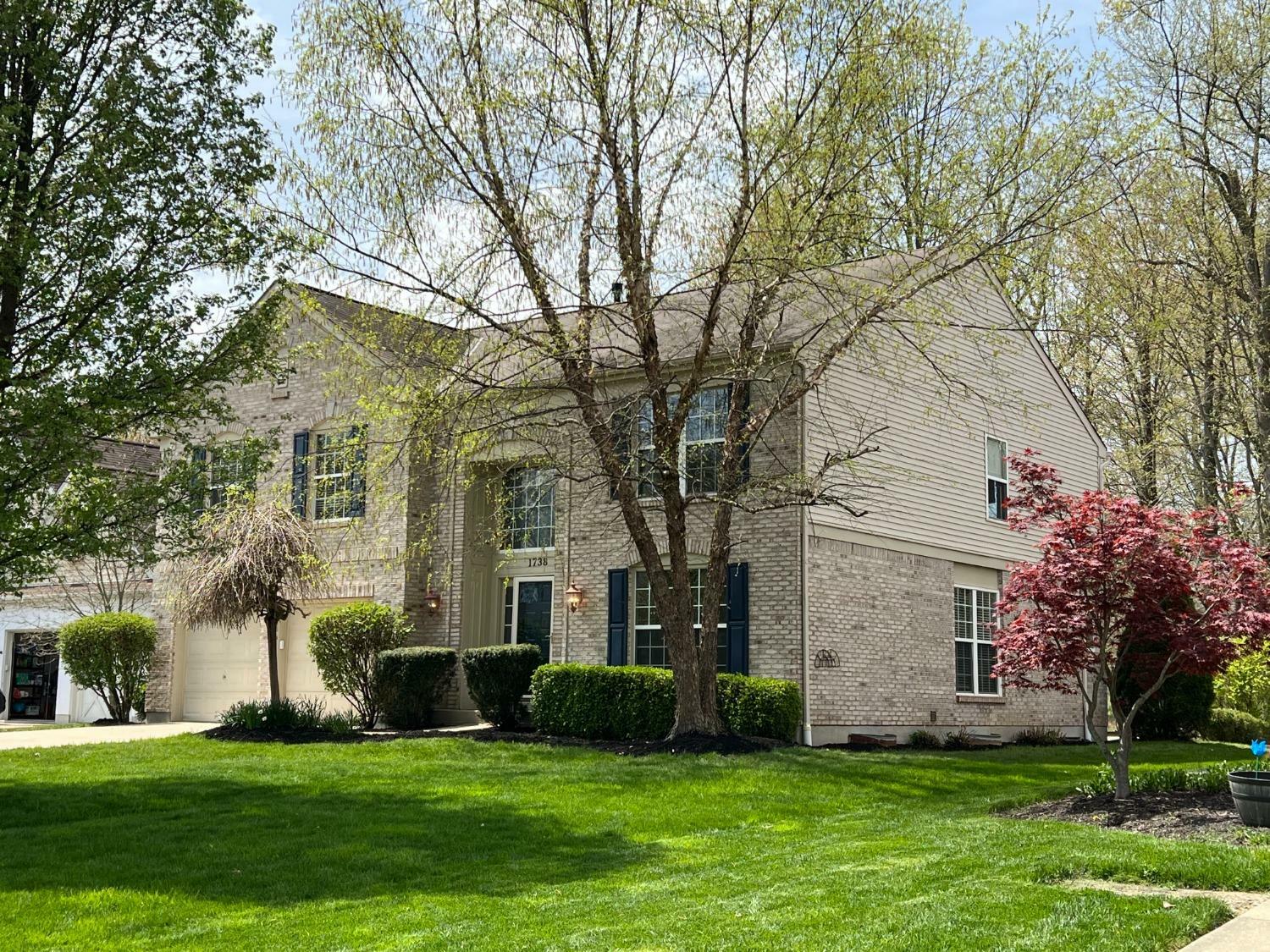 Property Photo: 1738 Hunters Wodd Ct OH 45150