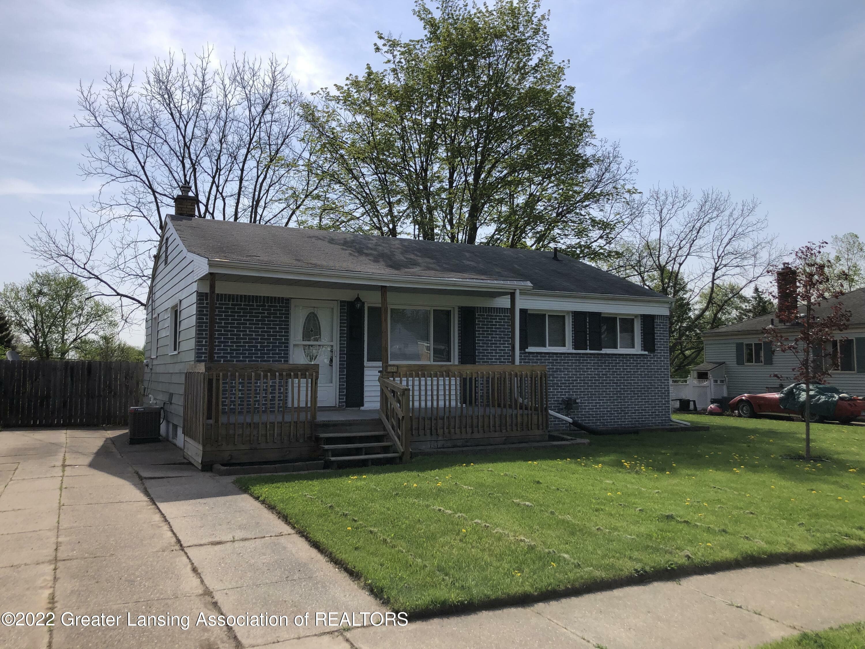 1042 Boynton Drive  Lansing MI 48917 photo