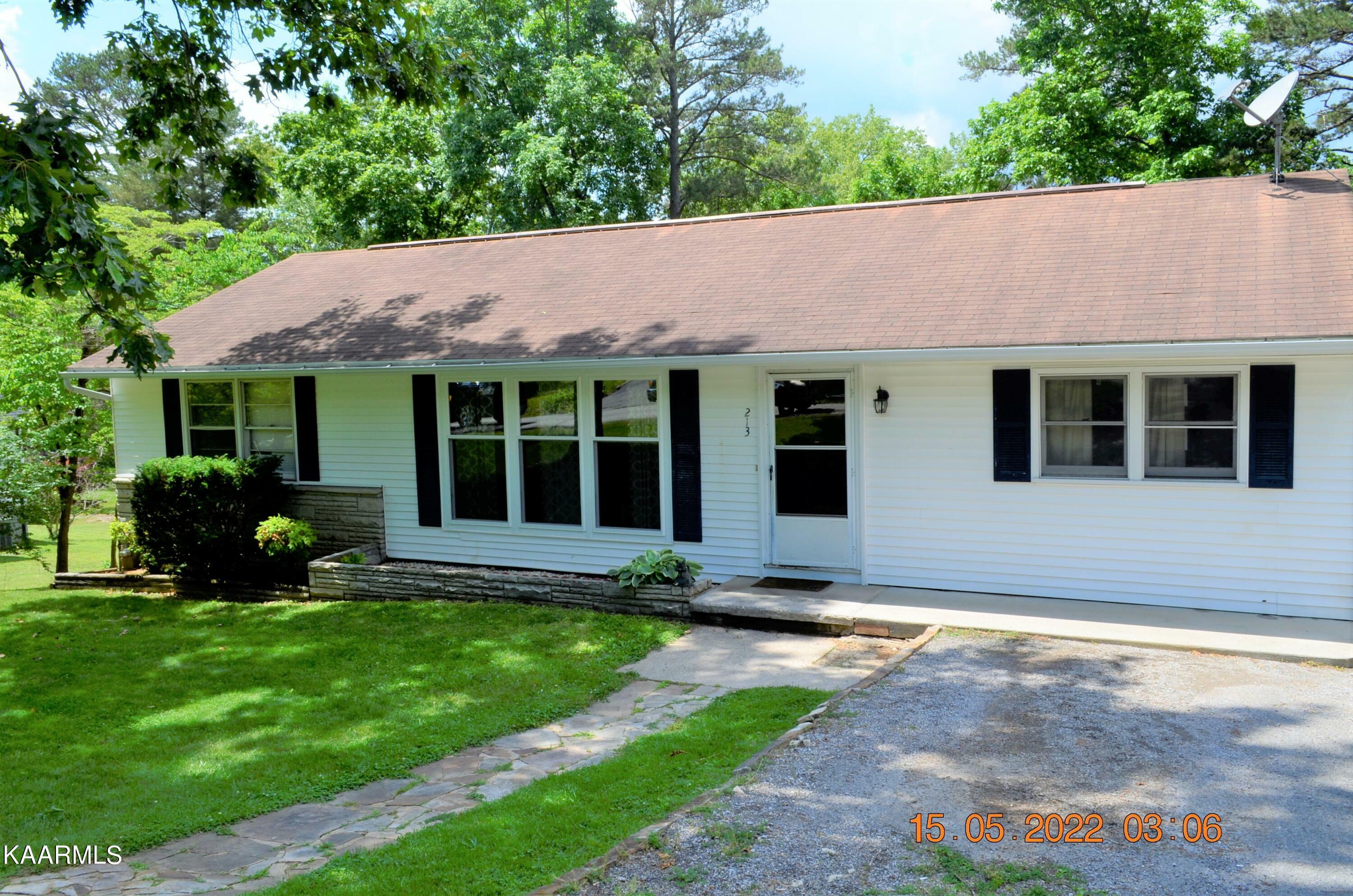 Property Photo:  213 S Skyline Ave  TN 37854 