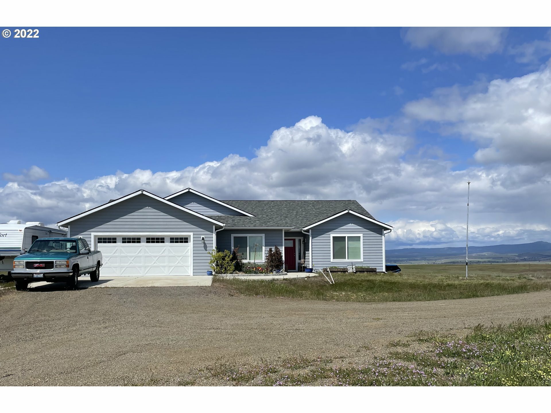 Property Photo:  22 Appaloosa Ct  WA 98613 