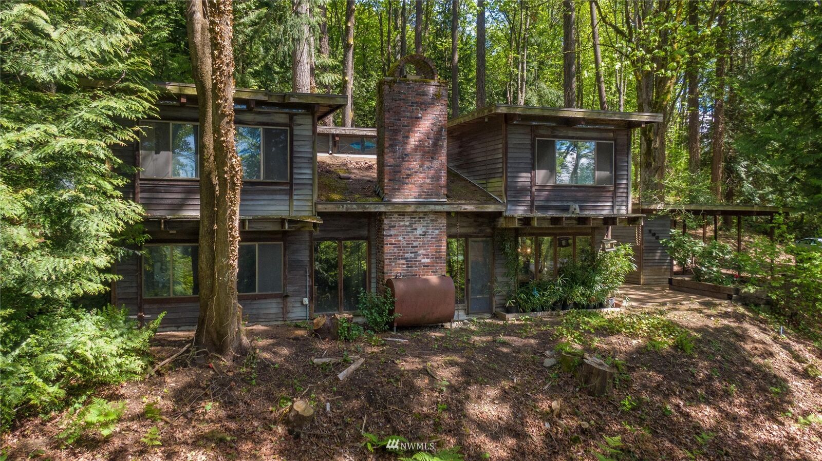 Property Photo:  10020 Redmond Woodinville Road NE  WA 98052 