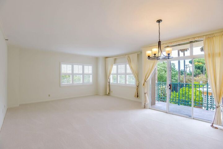 Property Photo: 1 Baldwin Avenue 217 CA 94401
