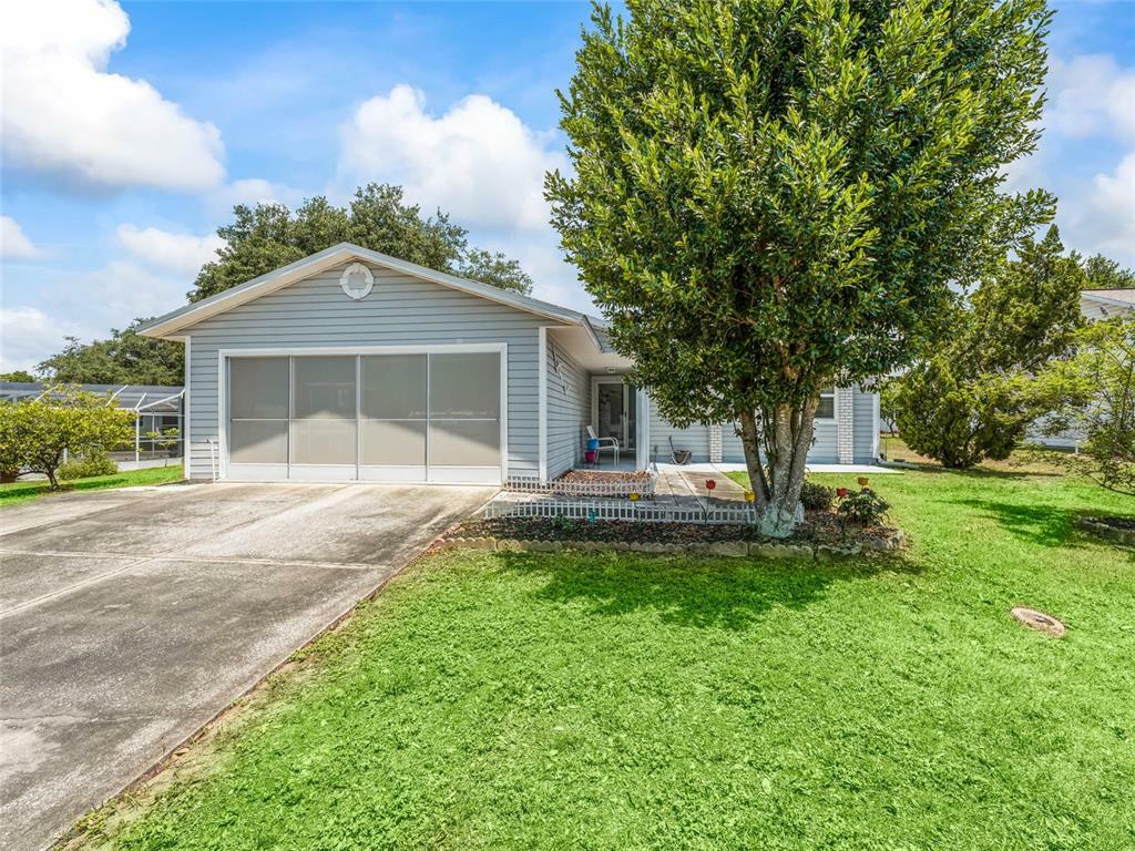 Property Photo:  1305 Moray Court  FL 34788 