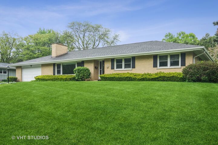 819 Lill Street  Barrington IL 60010 photo