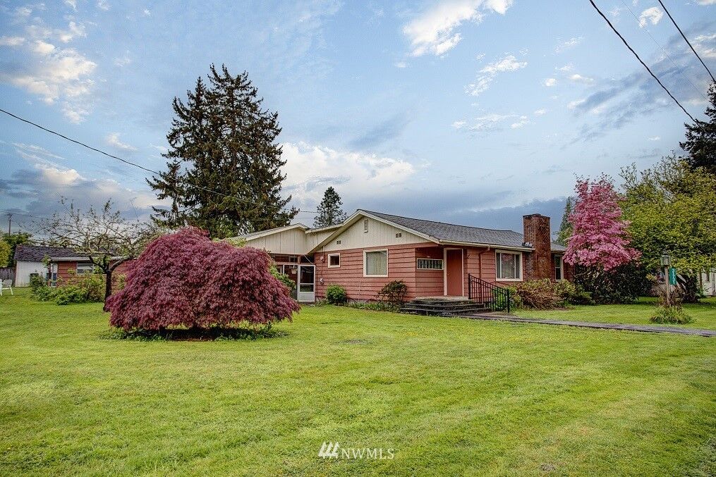 Property Photo:  31731 W Commercial Street  WA 98014 