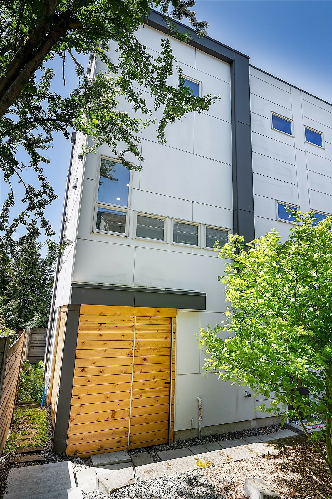 Property Photo: 829 19th Avenue S B WA 98144