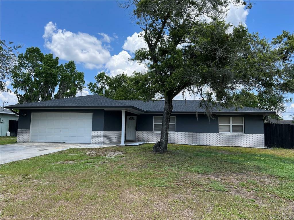 Property Photo:  2802 Jefferson Street W  FL 34453 