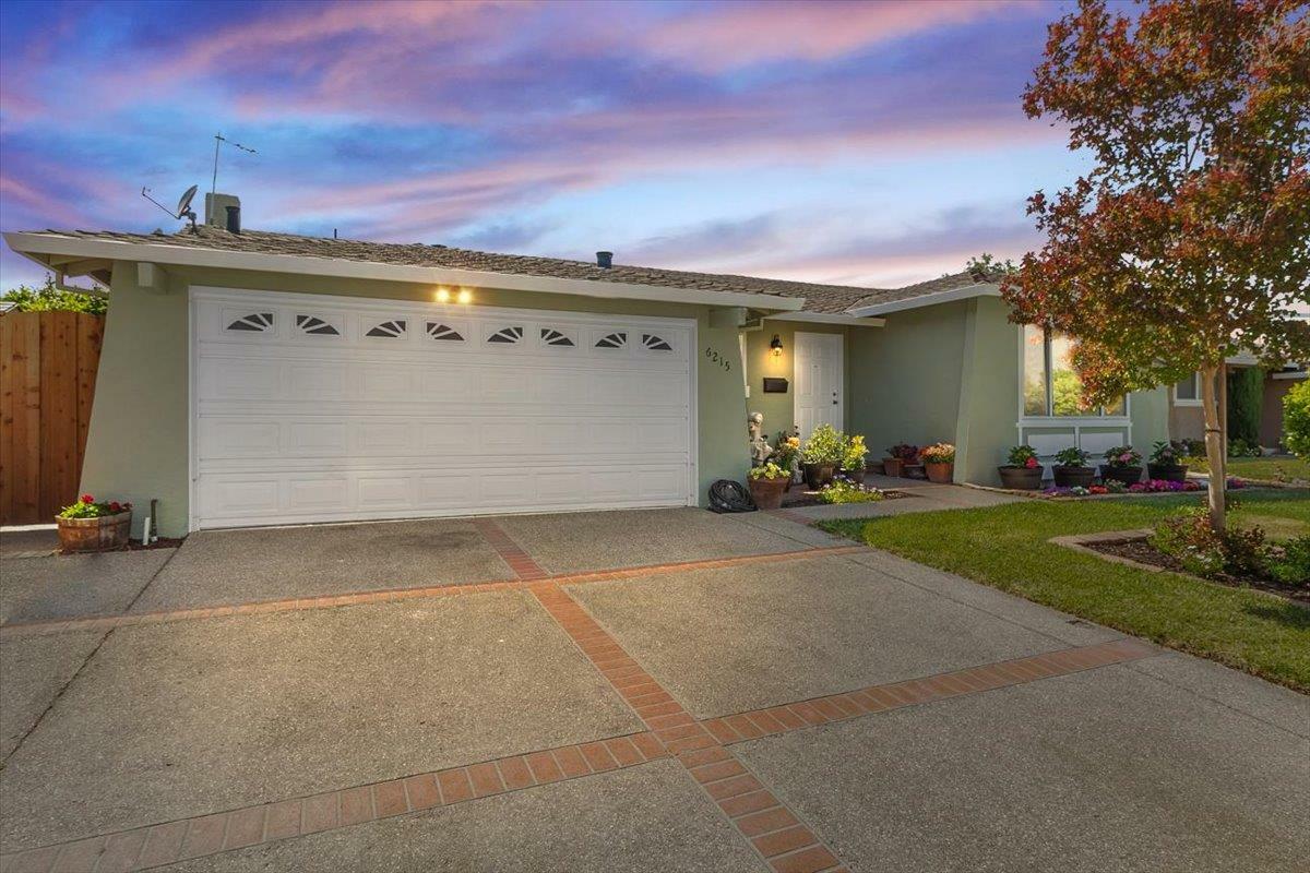 Property Photo:  6215 Blossom Avenue  CA 95123 