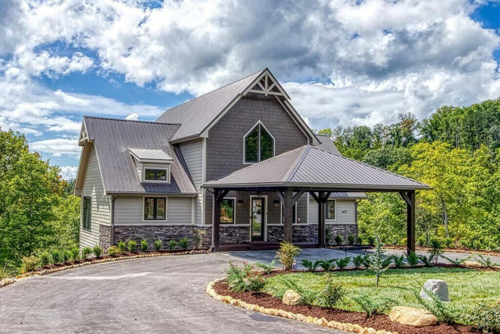 Property Photo: 3417 Summit Trails Drive TN 37862