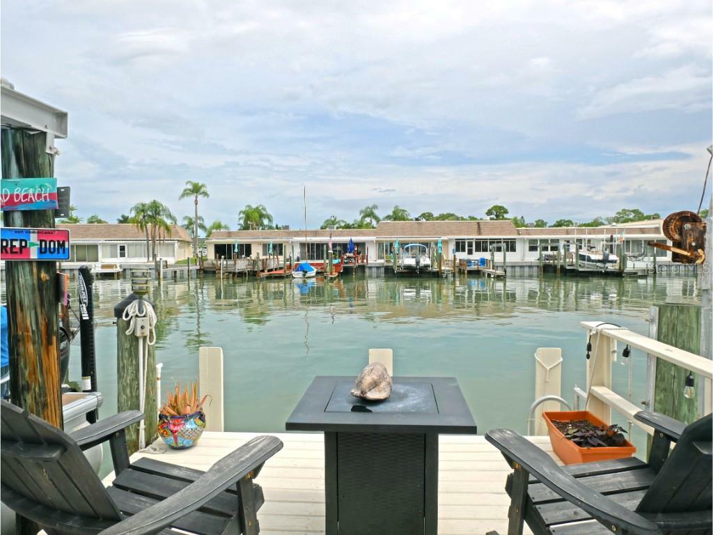 Property Photo:  335 Boca Ciega Point Boulevard  FL 33708 