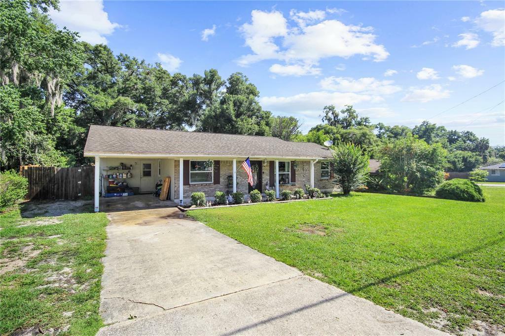 Property Photo:  311 Brooklyn Avenue  FL 32763 