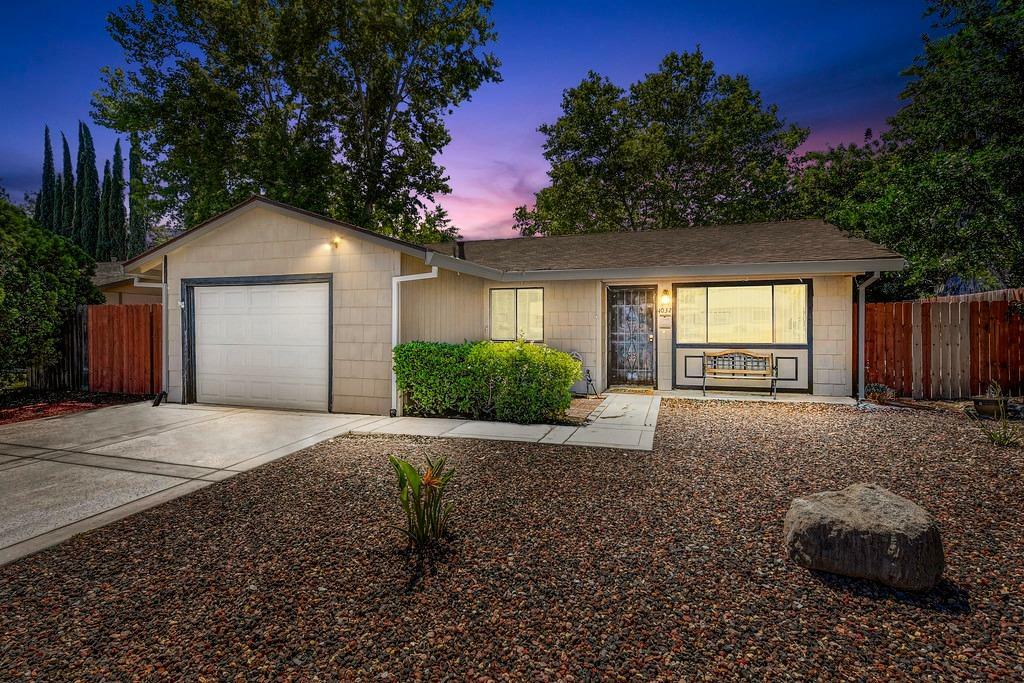 Property Photo:  4032 Westporter Drive  CA 95826 