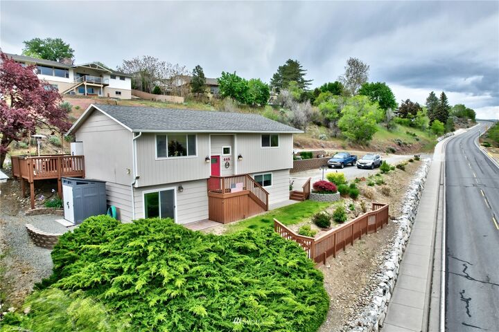 445 6th Avenue N  Okanogan WA 98840 photo