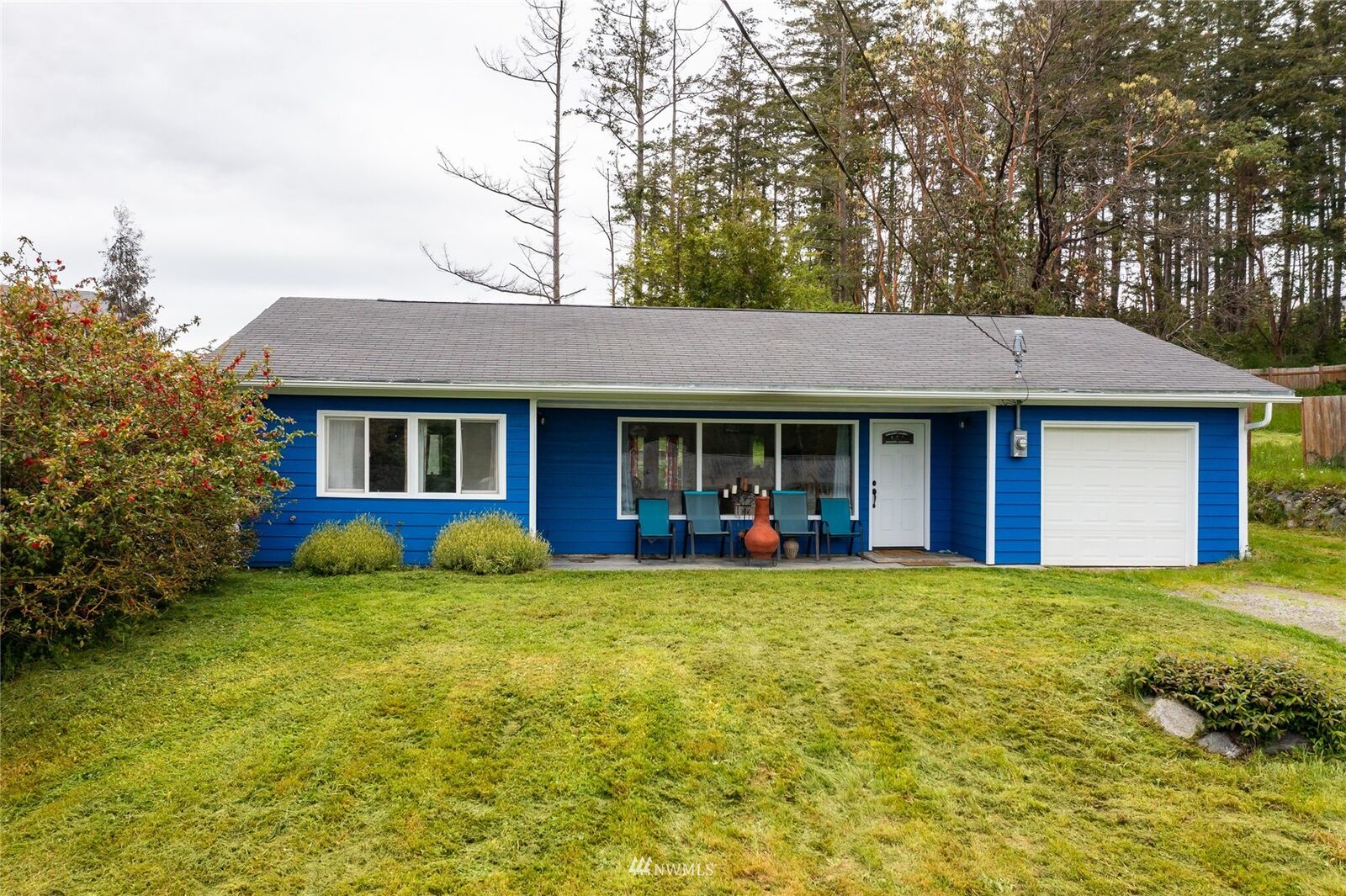 Property Photo:  1056 View Ridge Drive  WA 98277 