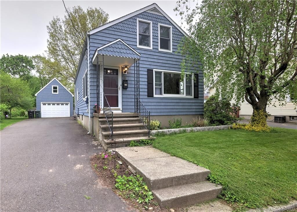 Property Photo:  17 Gunn Street  CT 06460 