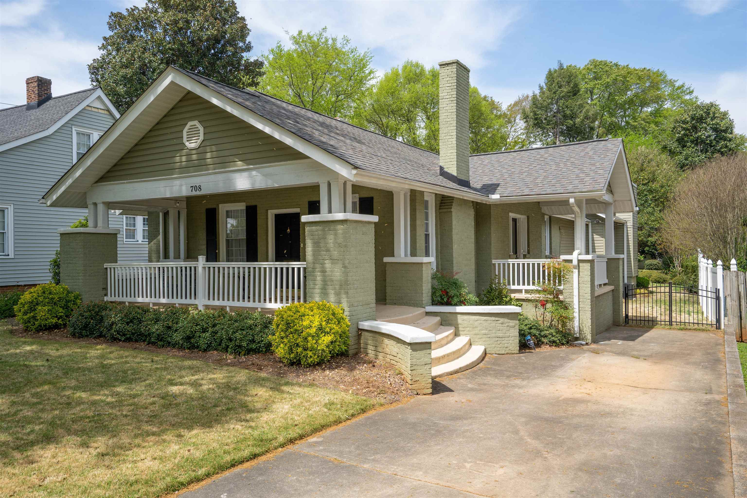 Property Photo:  708 Hollywood St  SC 29302 