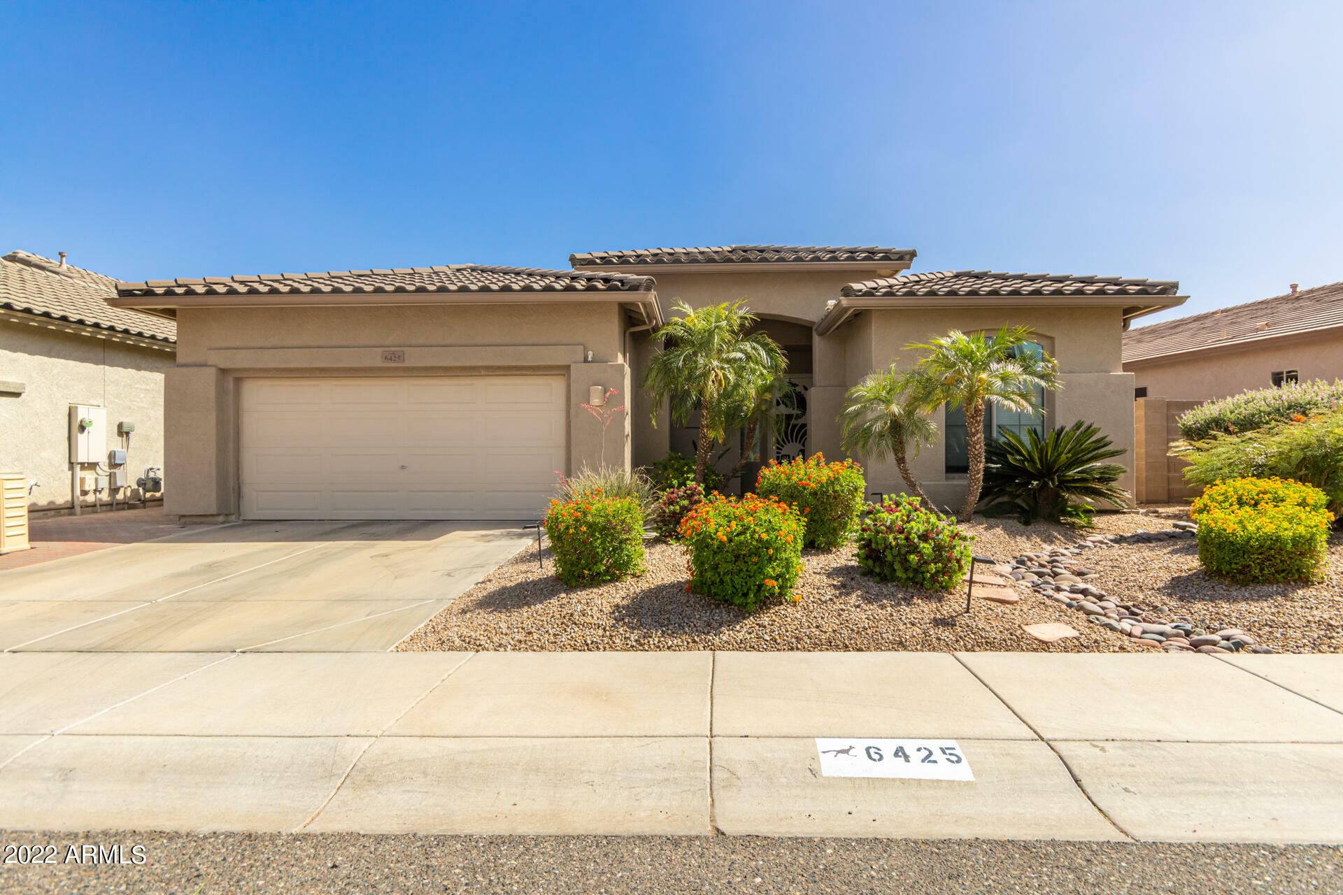 Property Photo: 6425 W Molly Lane AZ 85083