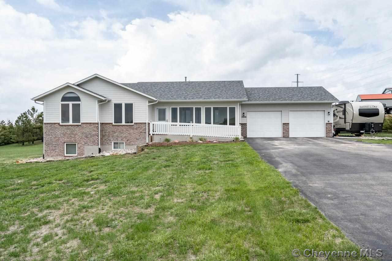 Property Photo:  1006 Weatherby Dr  WY 82007 