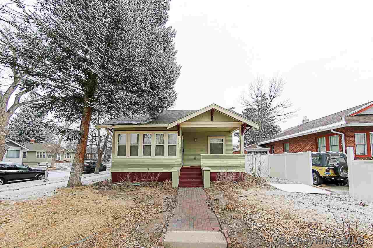 Property Photo: 3021 Thomes Ave WY 82001