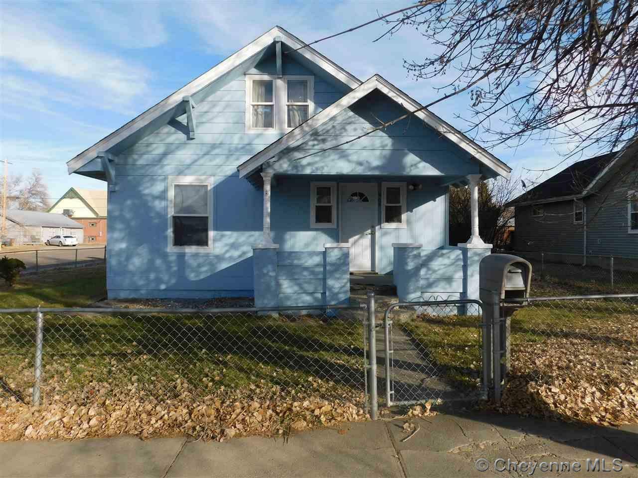 Property Photo:  908 13th St  WY 82201 