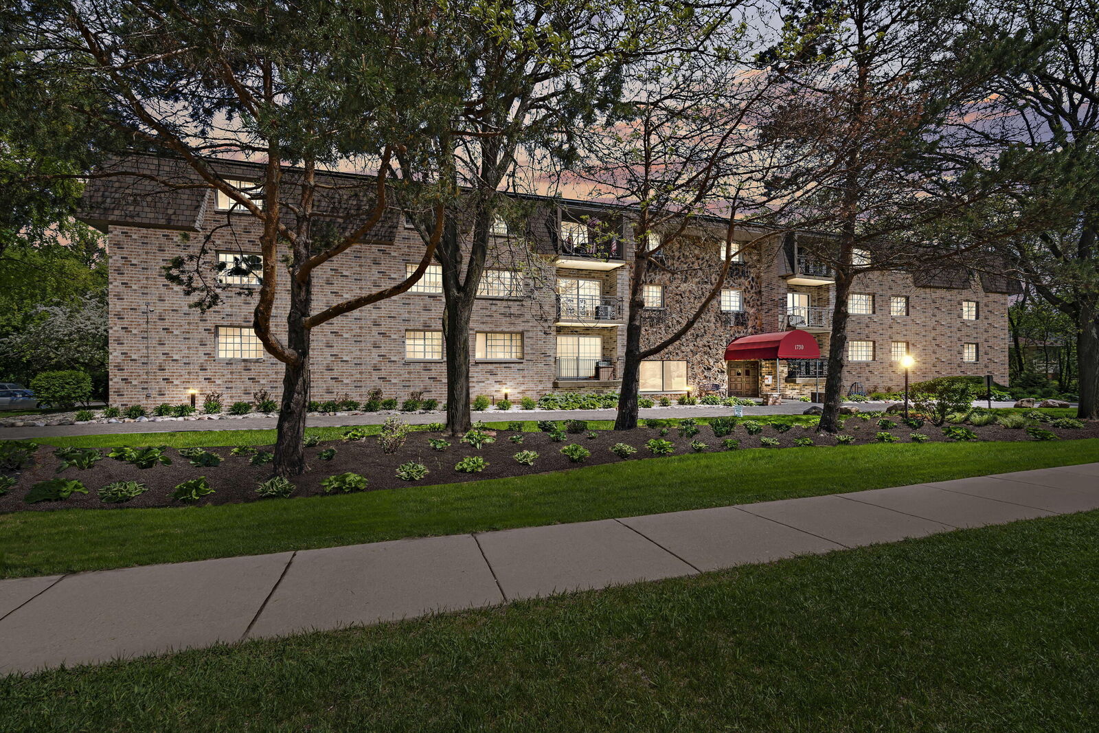 Property Photo:  1730 W Green Tree Rd 309  WI 53209 