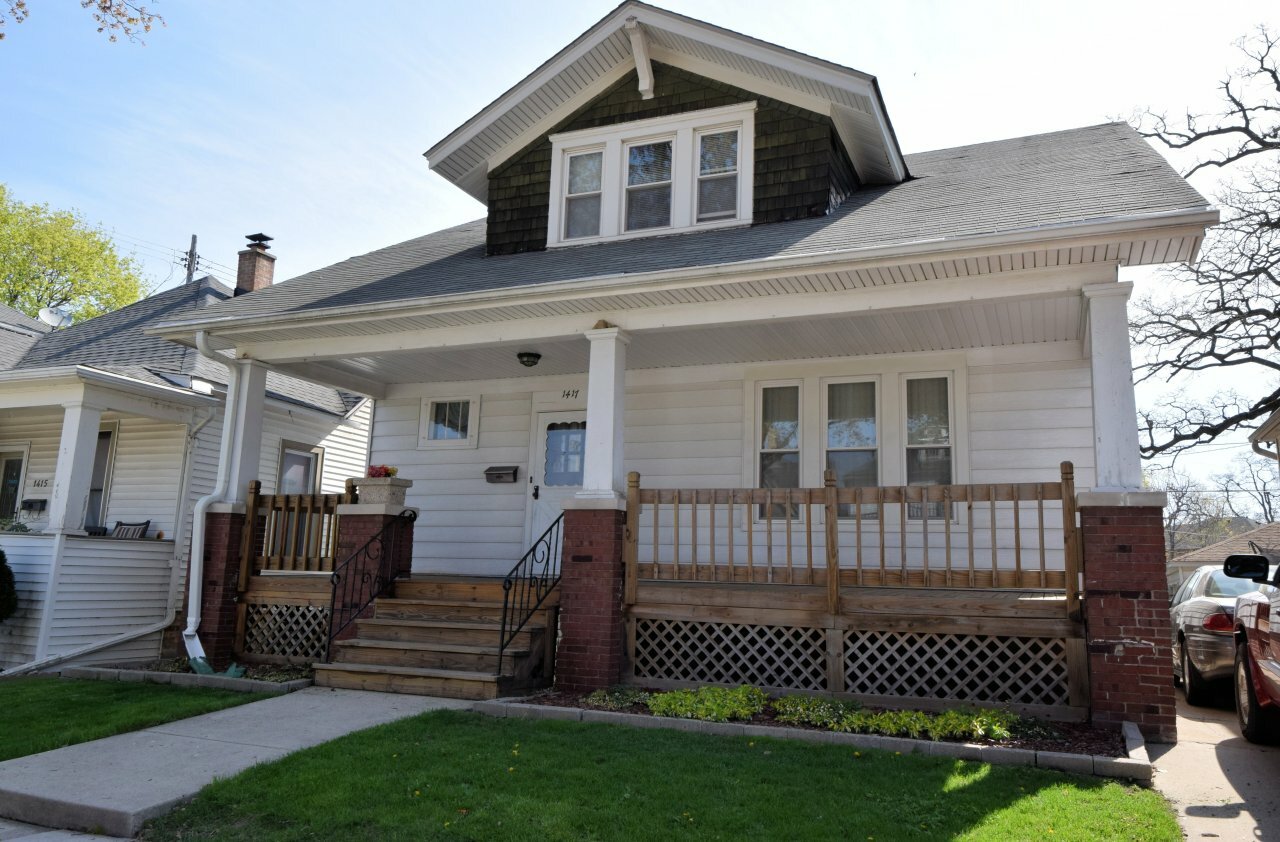 Property Photo:  1417 Grange Ave  WI 53405 