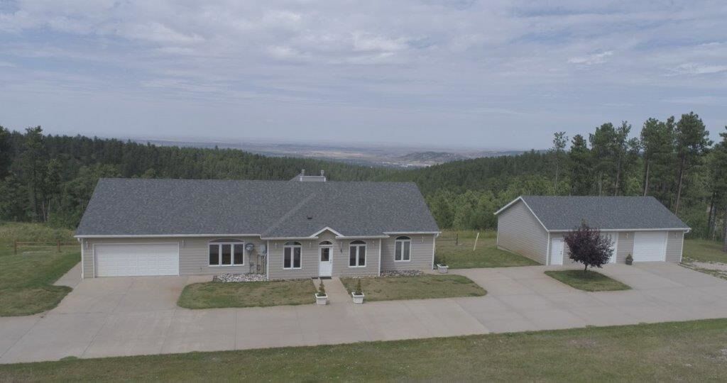 Property Photo:  1905 Aster Road  SD 57783 