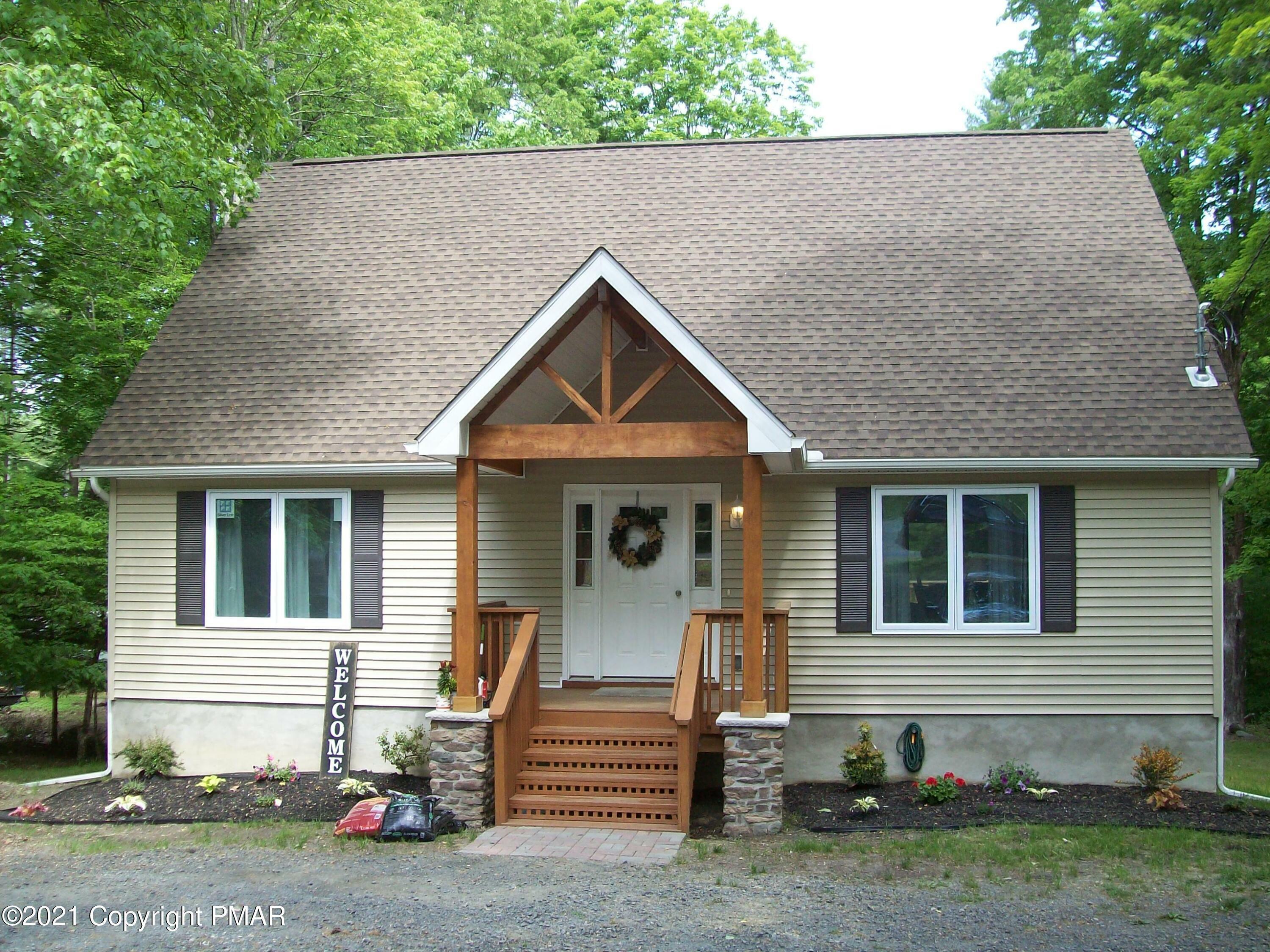 Property Photo:  1205 Mink Trail  PA 18324 