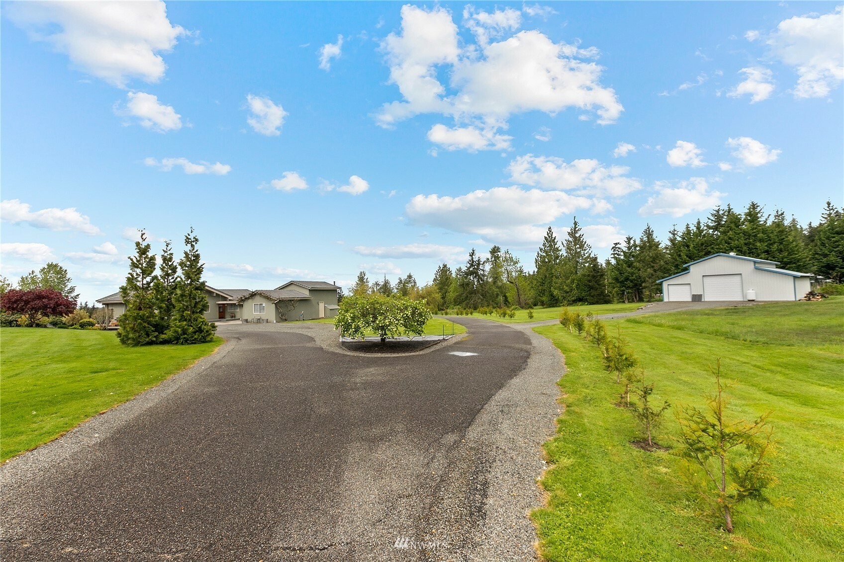 Property Photo:  2506 161st Avenue NE  WA 98290 