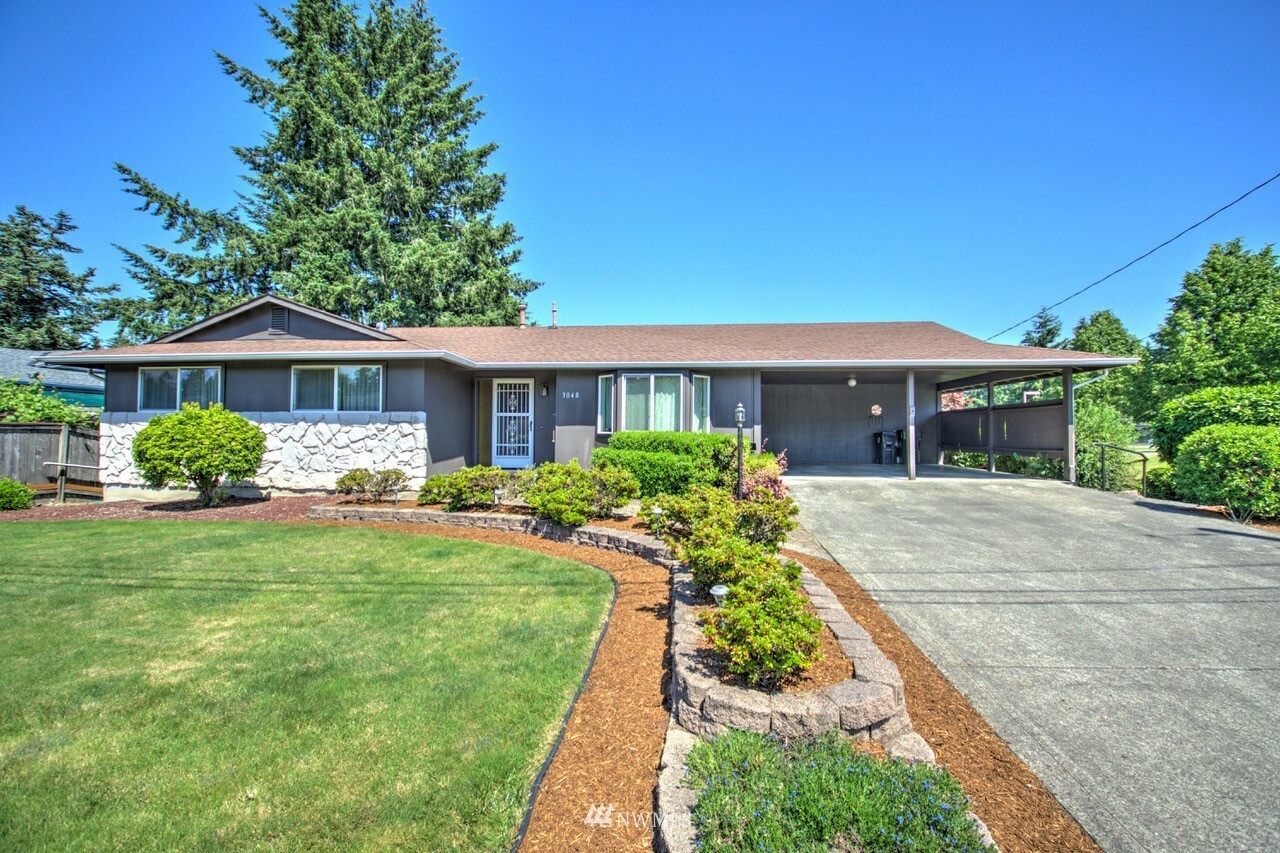 Property Photo:  3048 Lybarger Street SE  WA 98501 