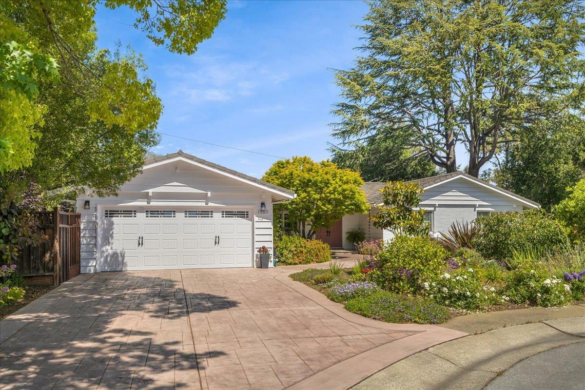 Property Photo:  1969 Wimbledon Place  CA 94024 