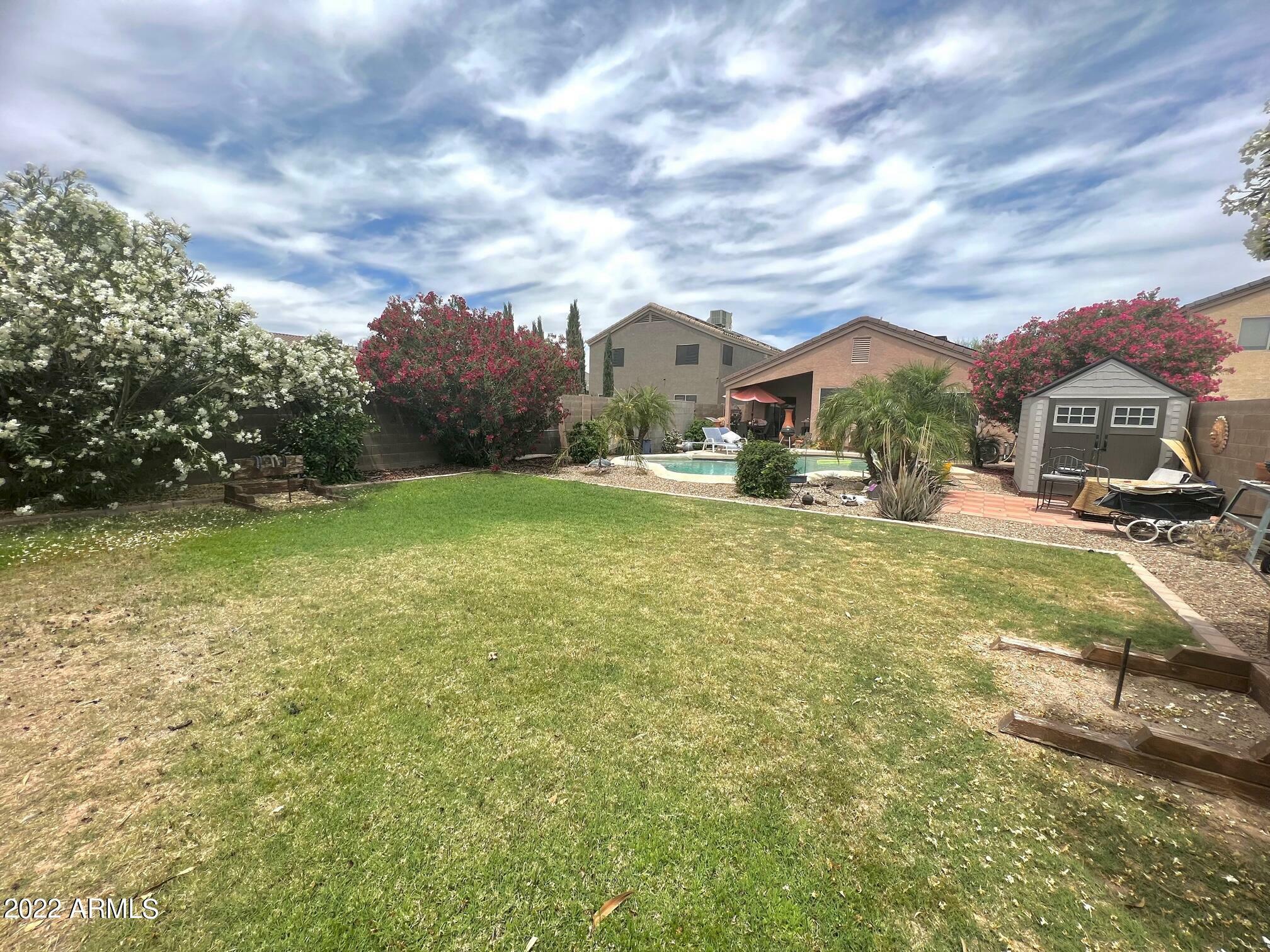 Property Photo:  24204 N High Dunes Drive  AZ 85132 