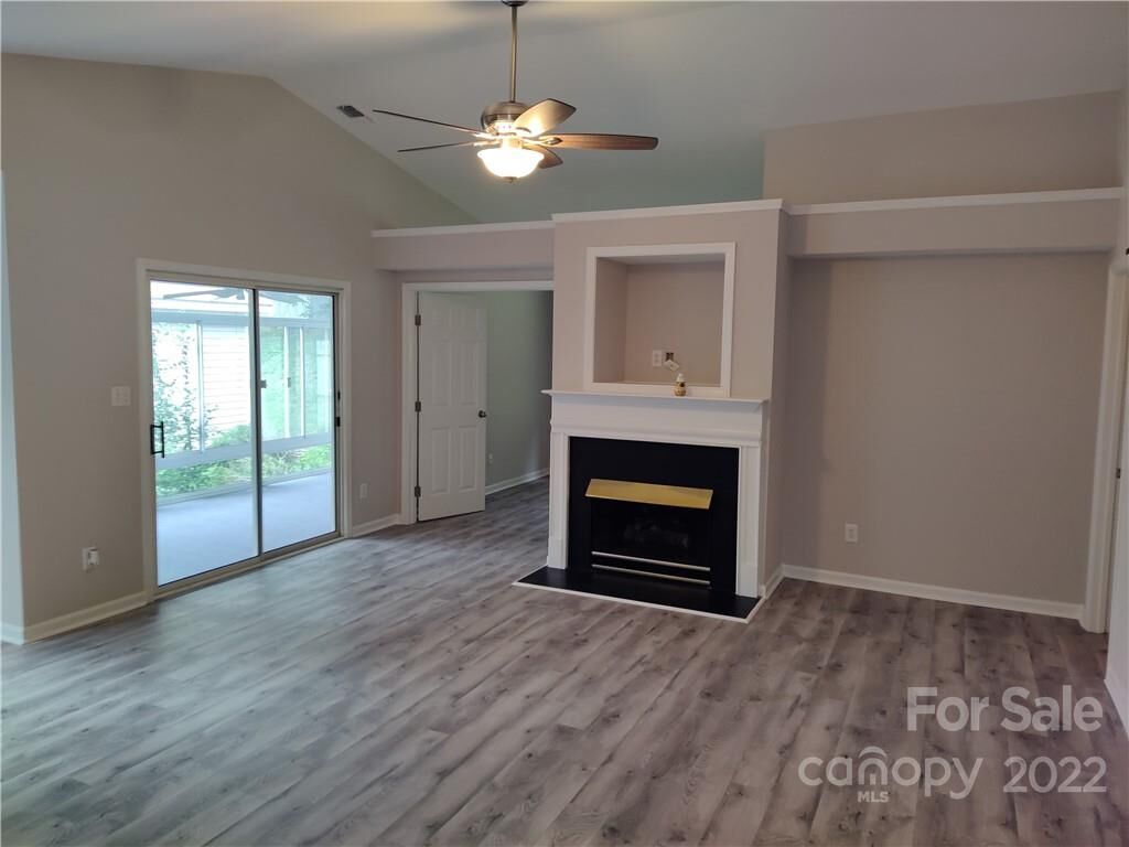 Property Photo:  10618 Northwoods Forest Drive  NC 28214 