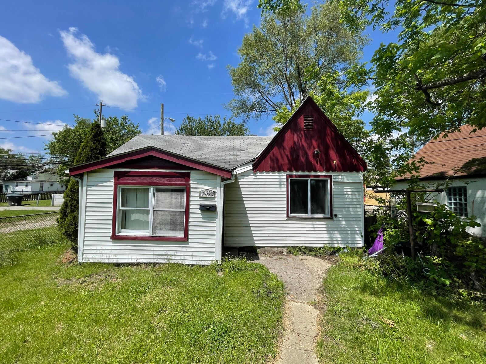 Property Photo:  1060 E 18th Avenue  OH 43211 