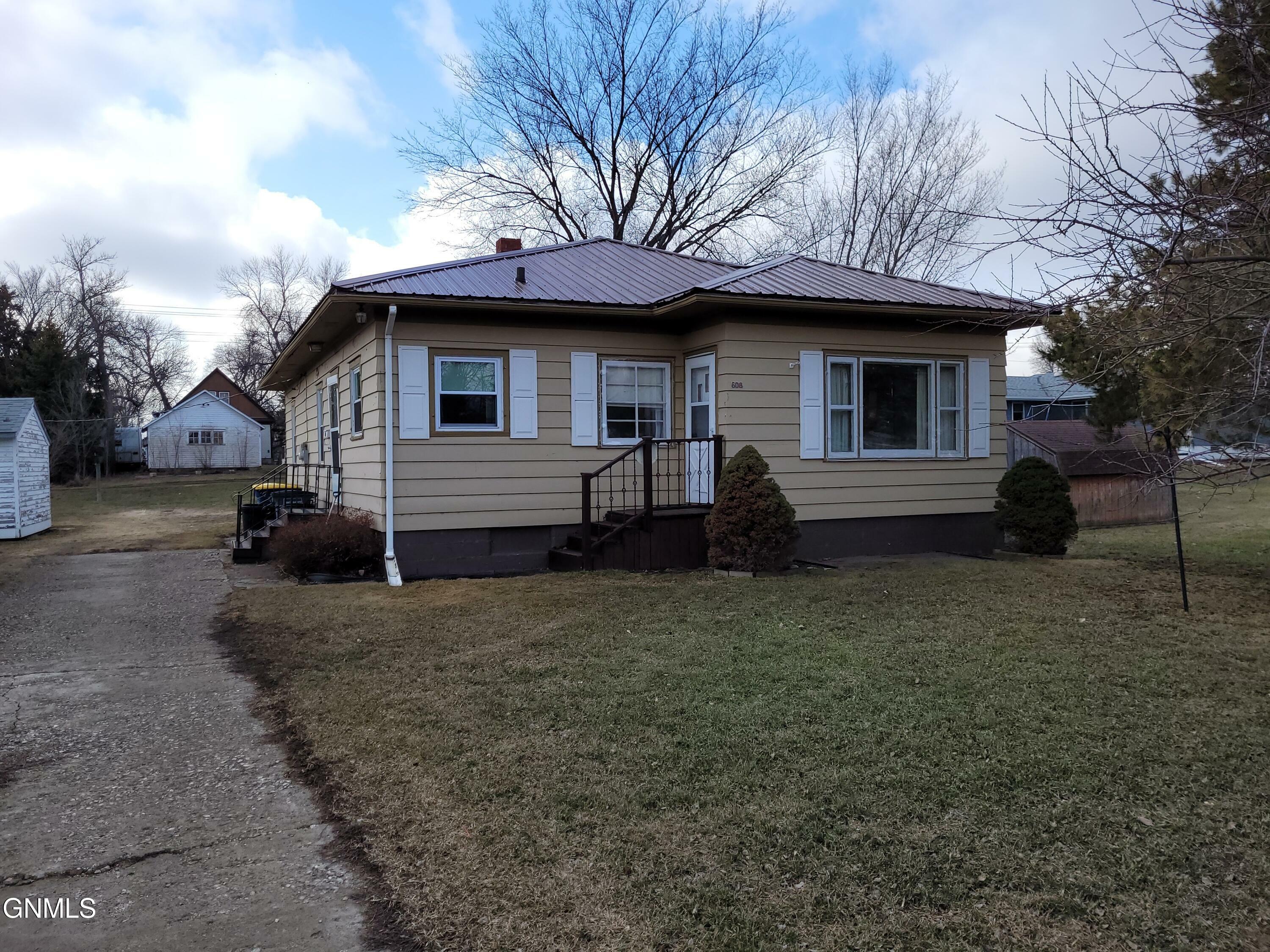 Property Photo:  608 3rd Street N  ND 58436 