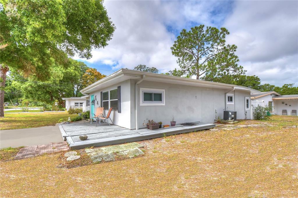 Property Photo:  1404 Wood Avenue  FL 33755 