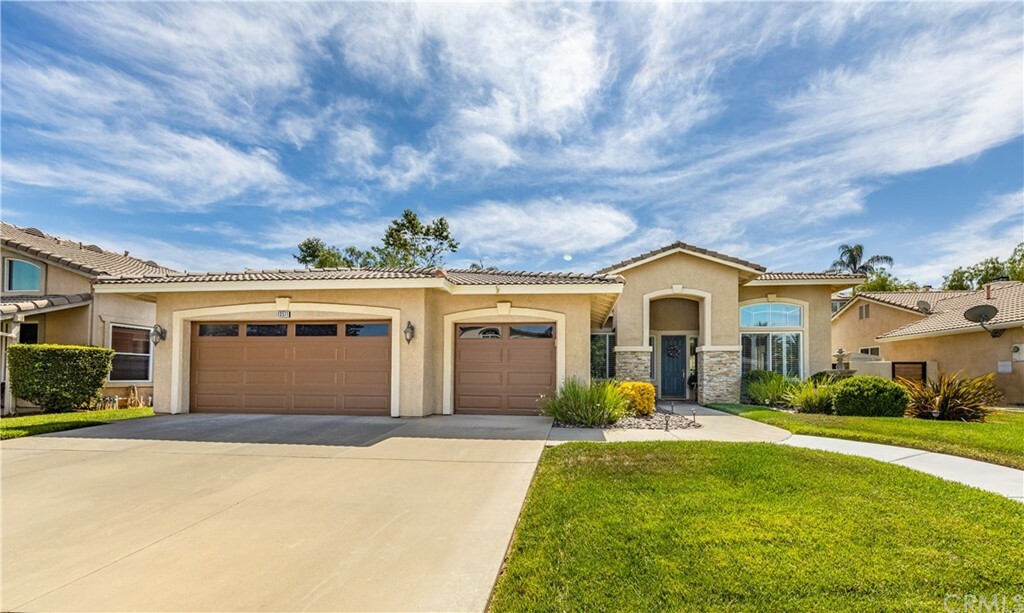 Property Photo:  13511 Canyon View Drive  CA 92399 