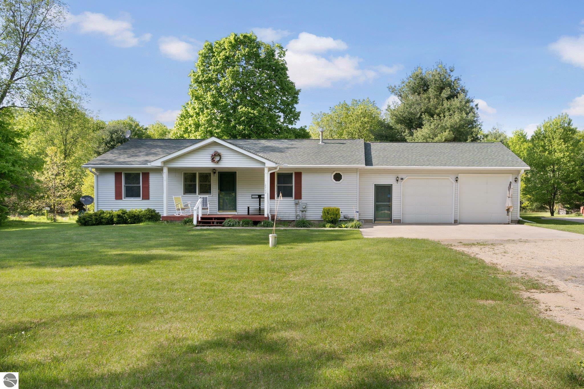 Property Photo:  16488 Honor Highway  MI 49643 