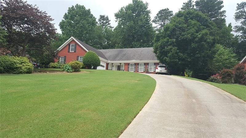 Property Photo: 2304 Normandy Court SE GA 30013