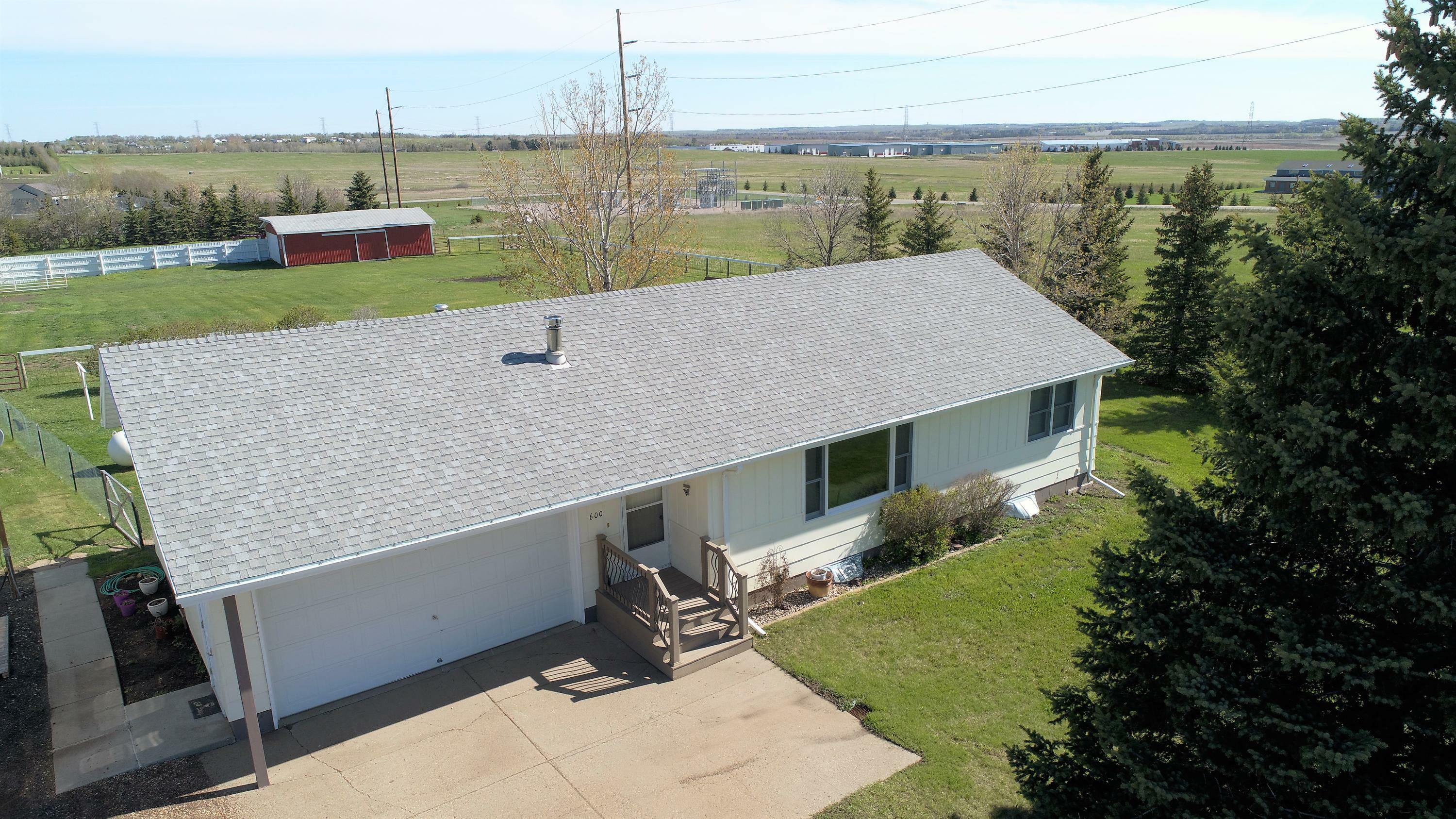 Property Photo:  600 1804 Highway NE  ND 58503 