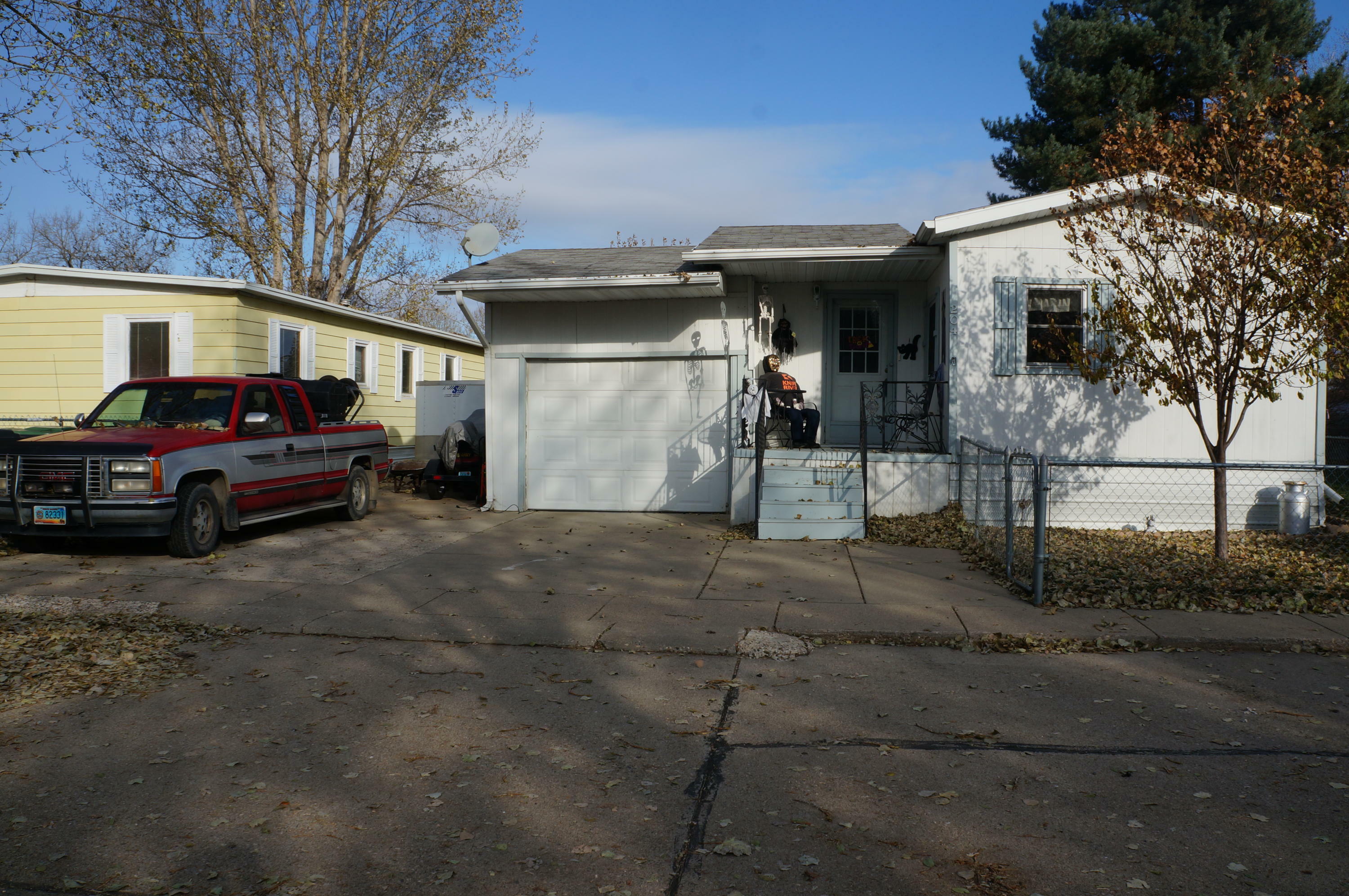 Property Photo:  204 E Coyote Street  ND 58554 