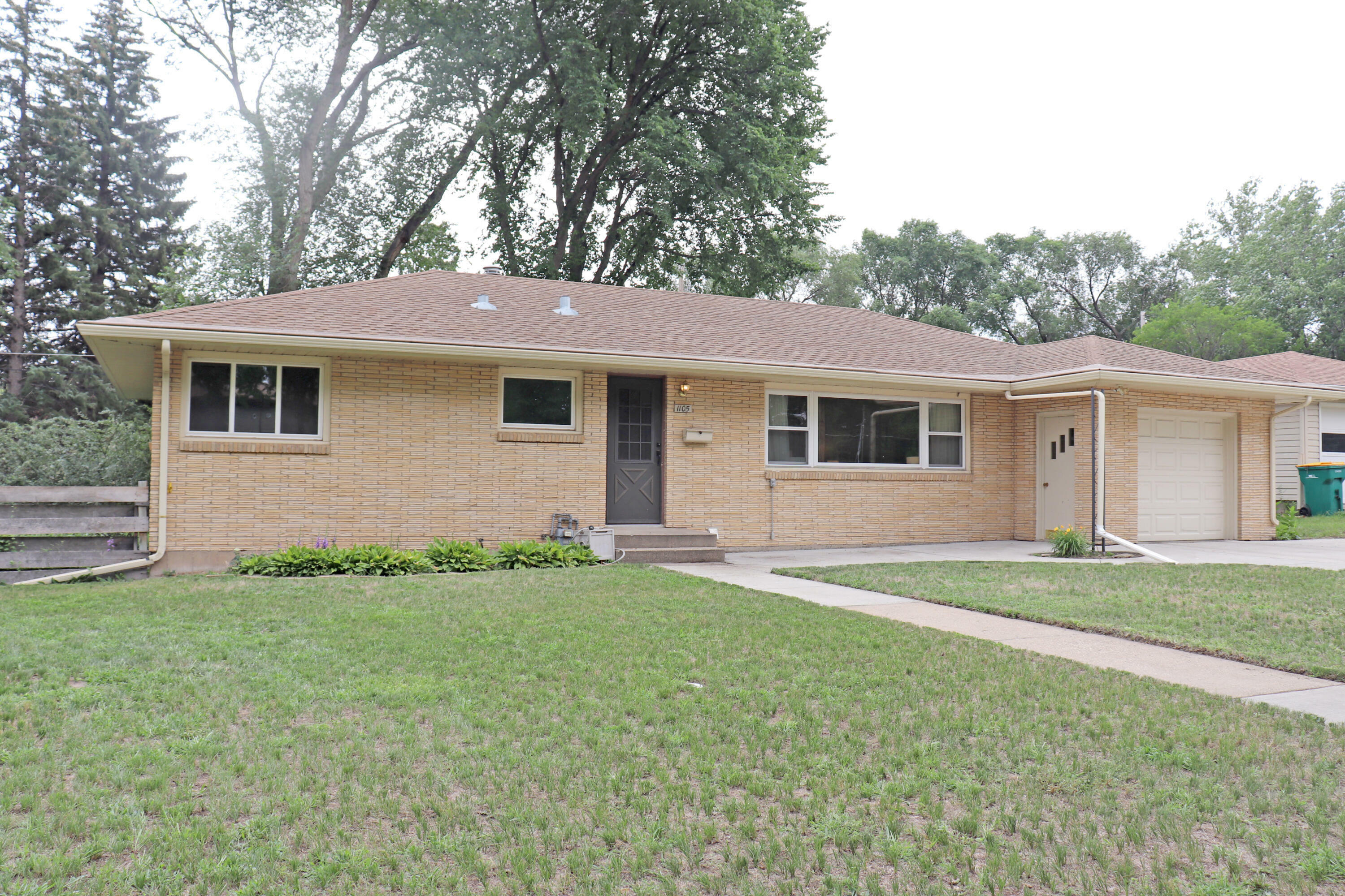 1105 Fairview Place  Bismarck ND 58501 photo