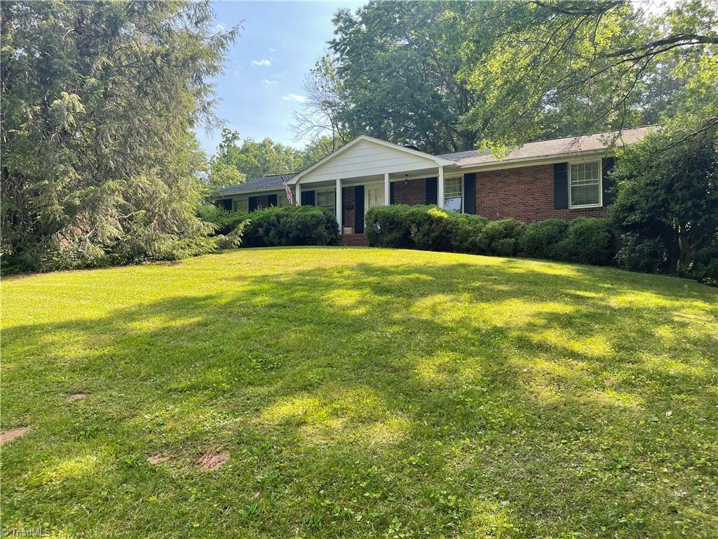 Property Photo:  2510 Merrimont Drive  NC 27106 