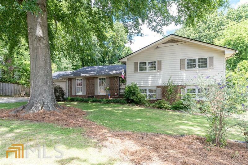 Property Photo:  104 Brentwood Drive SW  GA 30165 