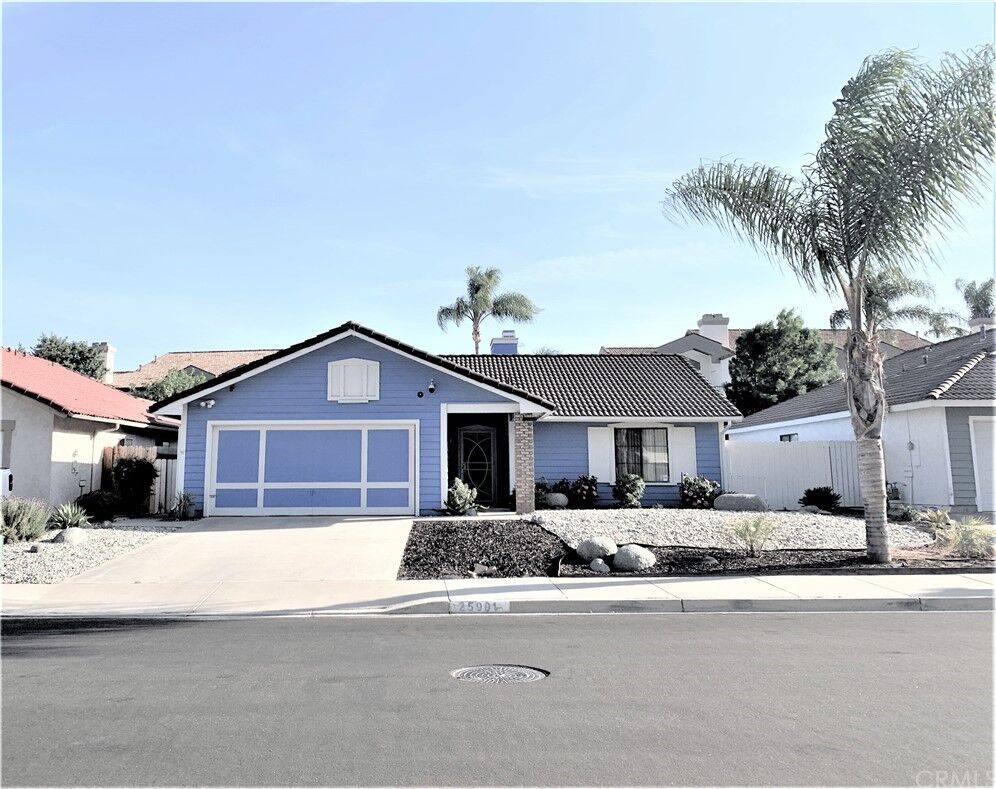 Property Photo:  25991 Summer Hill Court  CA 92563 