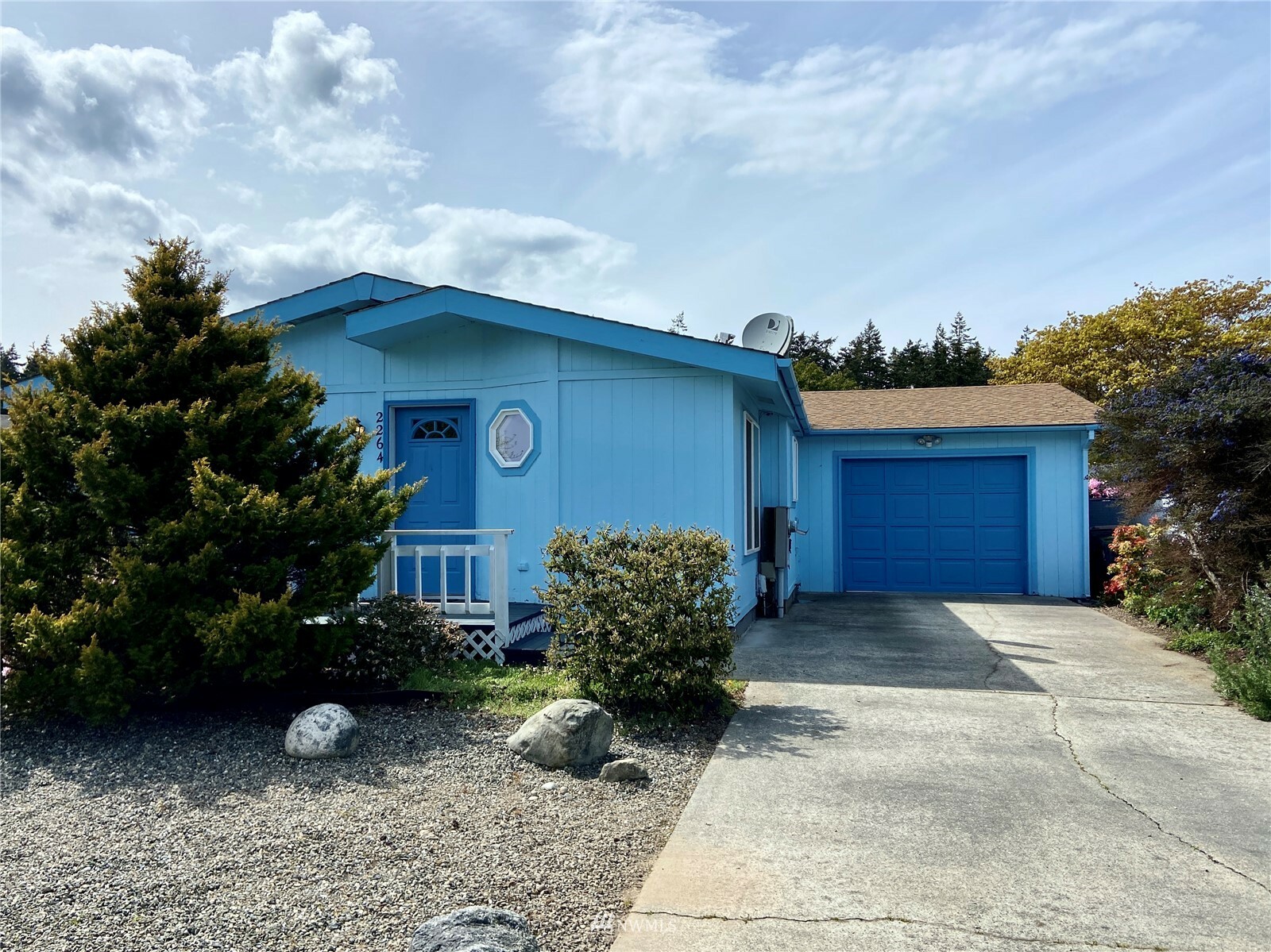 Property Photo:  2264 Towne Point Avenue  WA 98368 