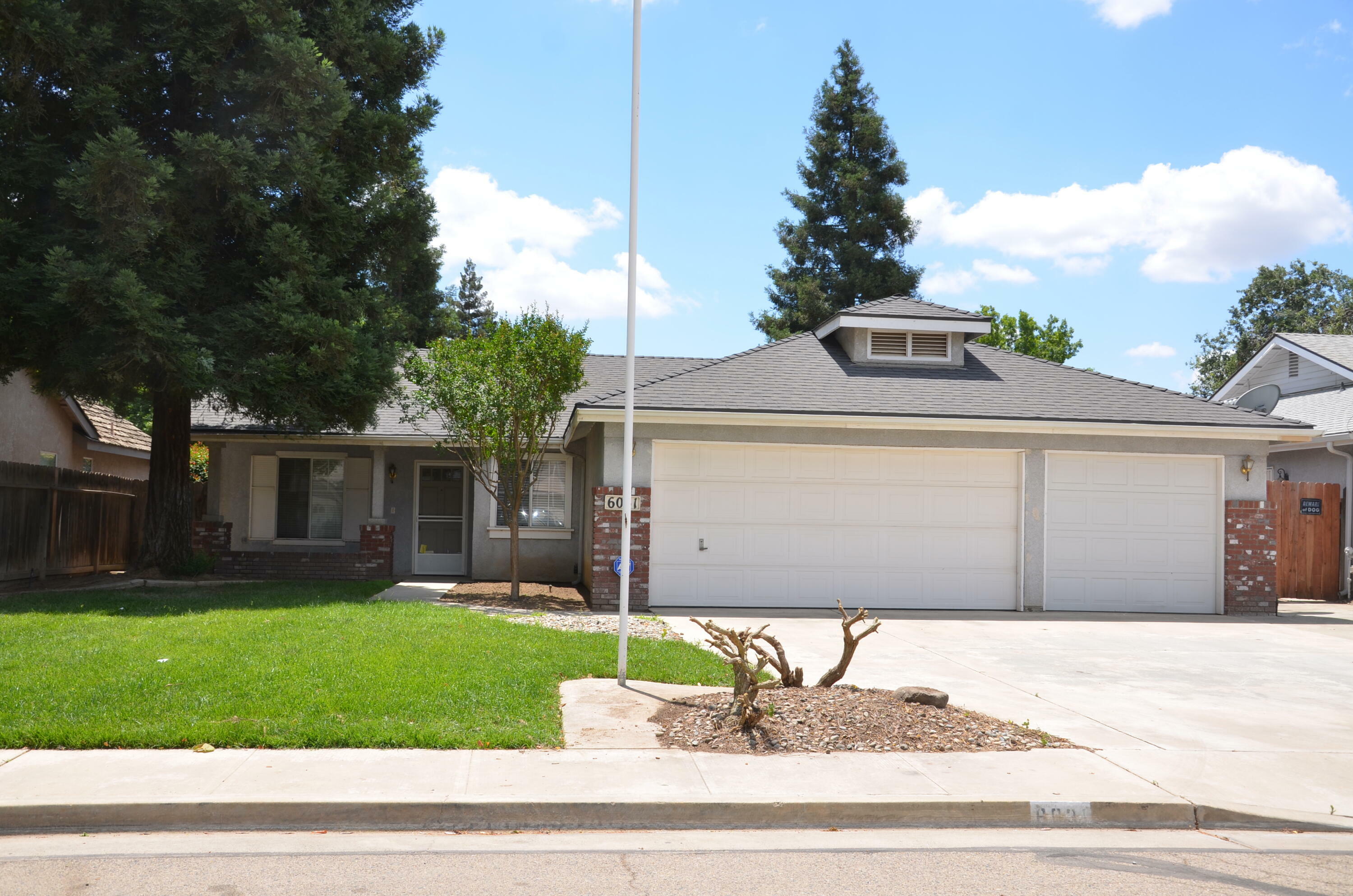 Property Photo:  6031 W Tempe Avenue  CA 93277 