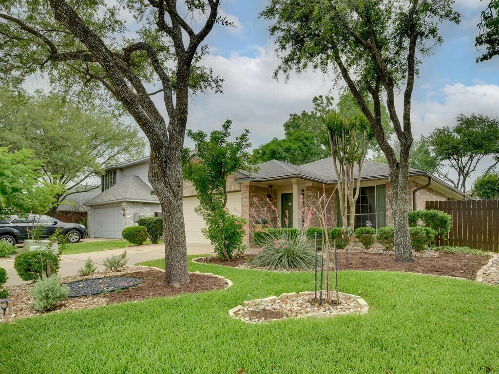 Property Photo:  3500 Mocha Trail  TX 78728 