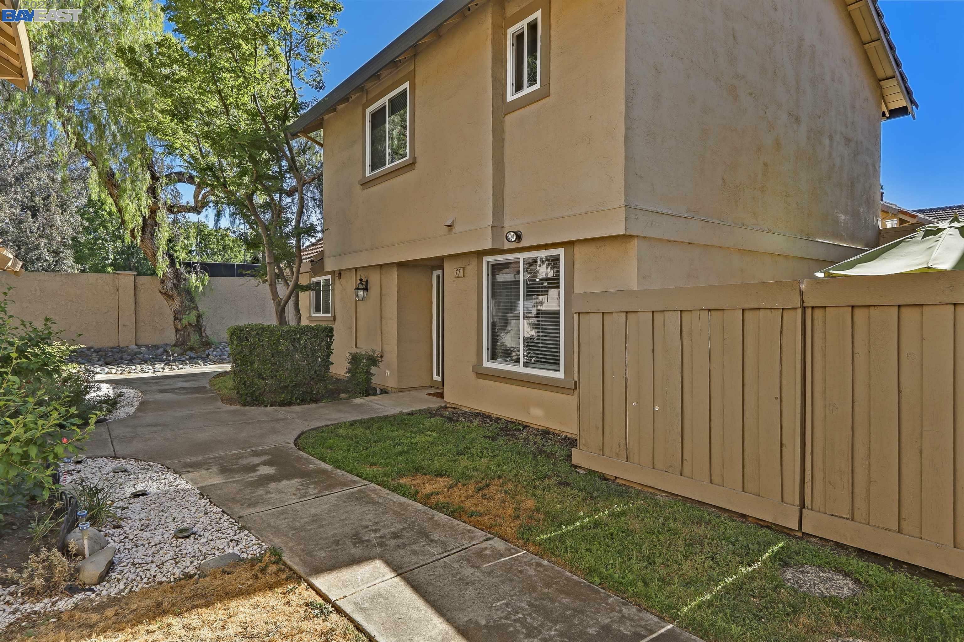 77 Del Prado Cir  Fairfield CA 94533 photo