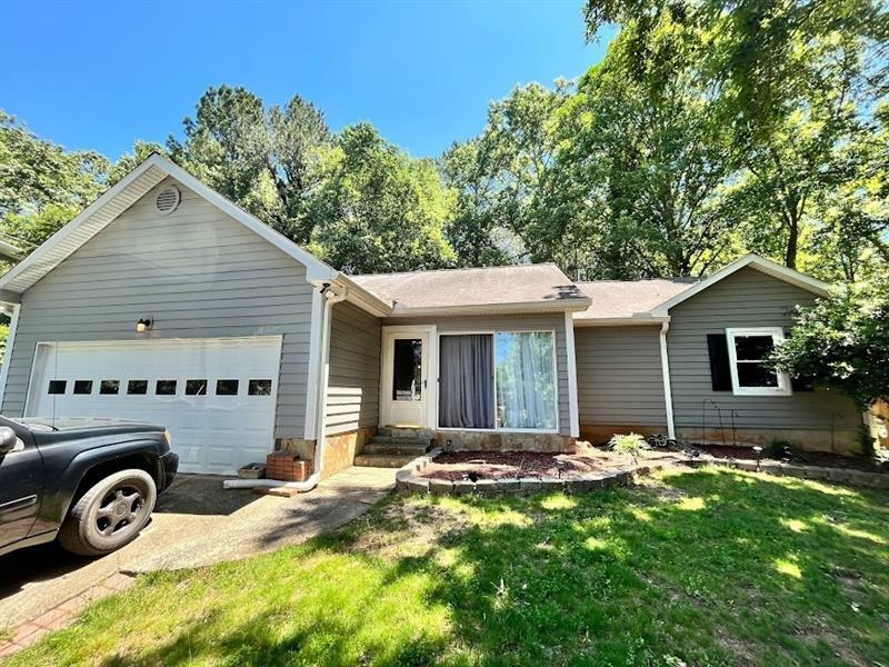 Property Photo: 2805 Varlet Court GA 30039